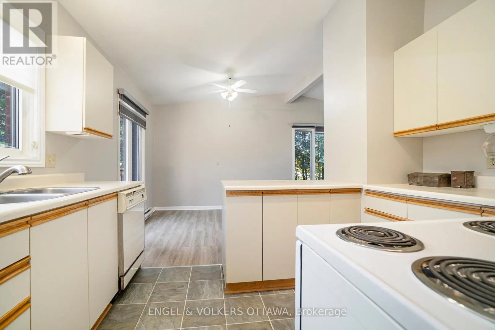 258 HERRICK DRIVE, RR#1, ARNPRIOR DRIVE