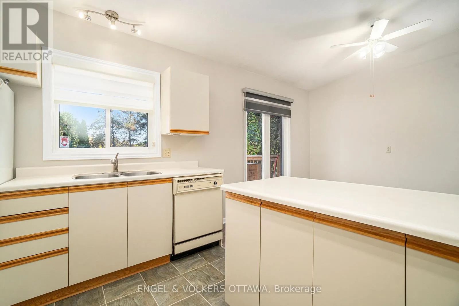 258 HERRICK DRIVE, RR#1, ARNPRIOR DRIVE