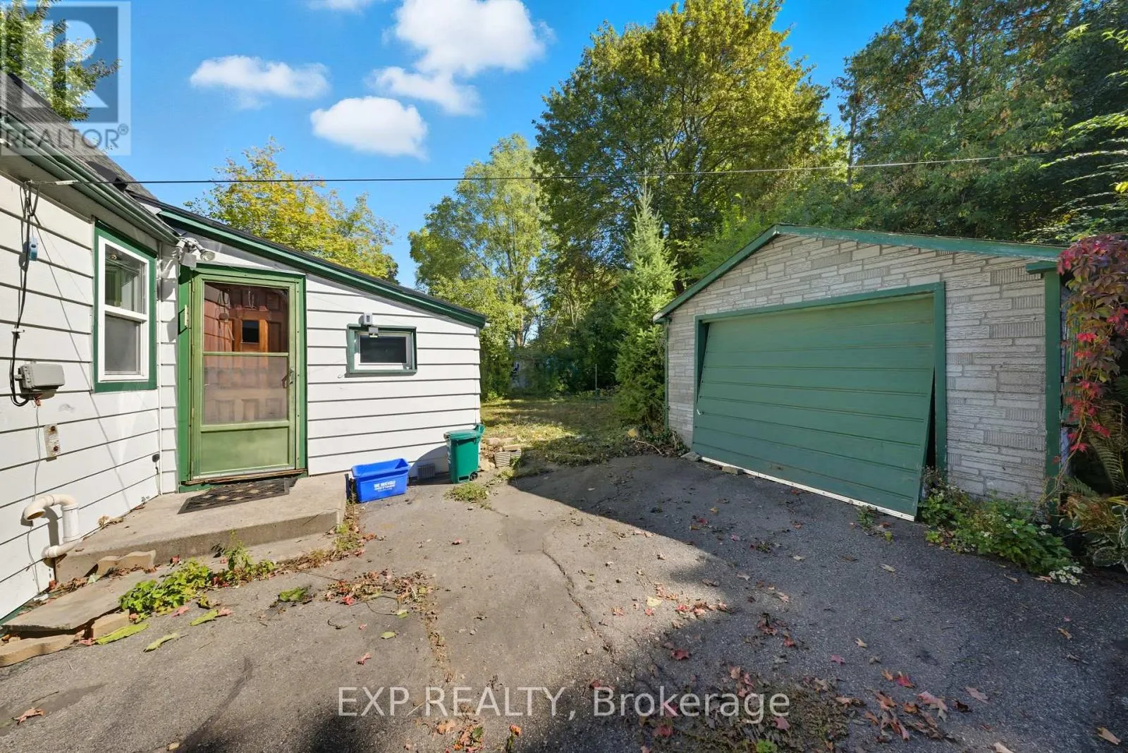 35 GLEN ROAD