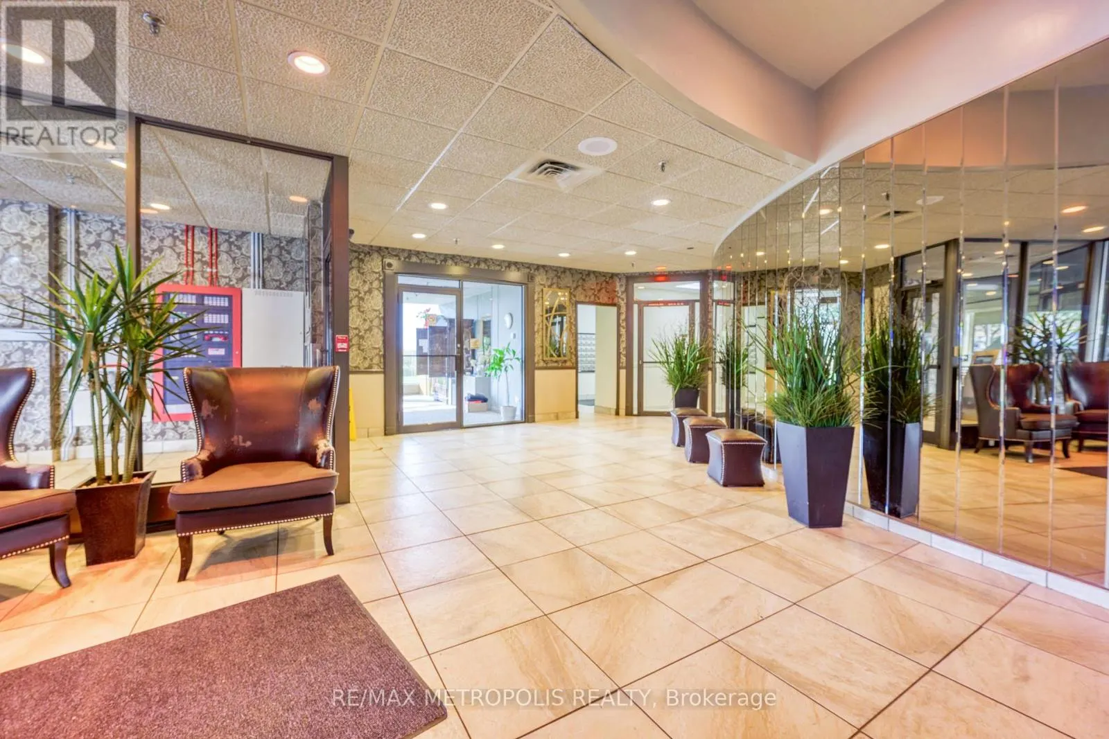 1306 - 155 FRONT STREET N