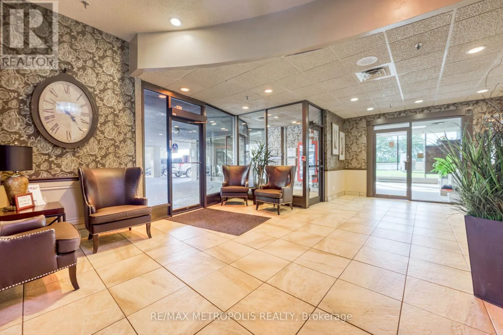 1306 - 155 FRONT STREET N