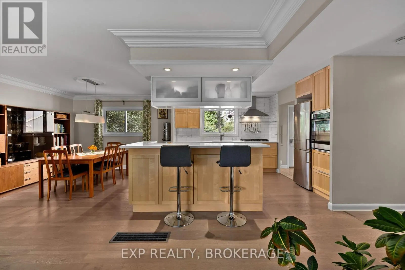 57 LAKEVIEW AVENUE