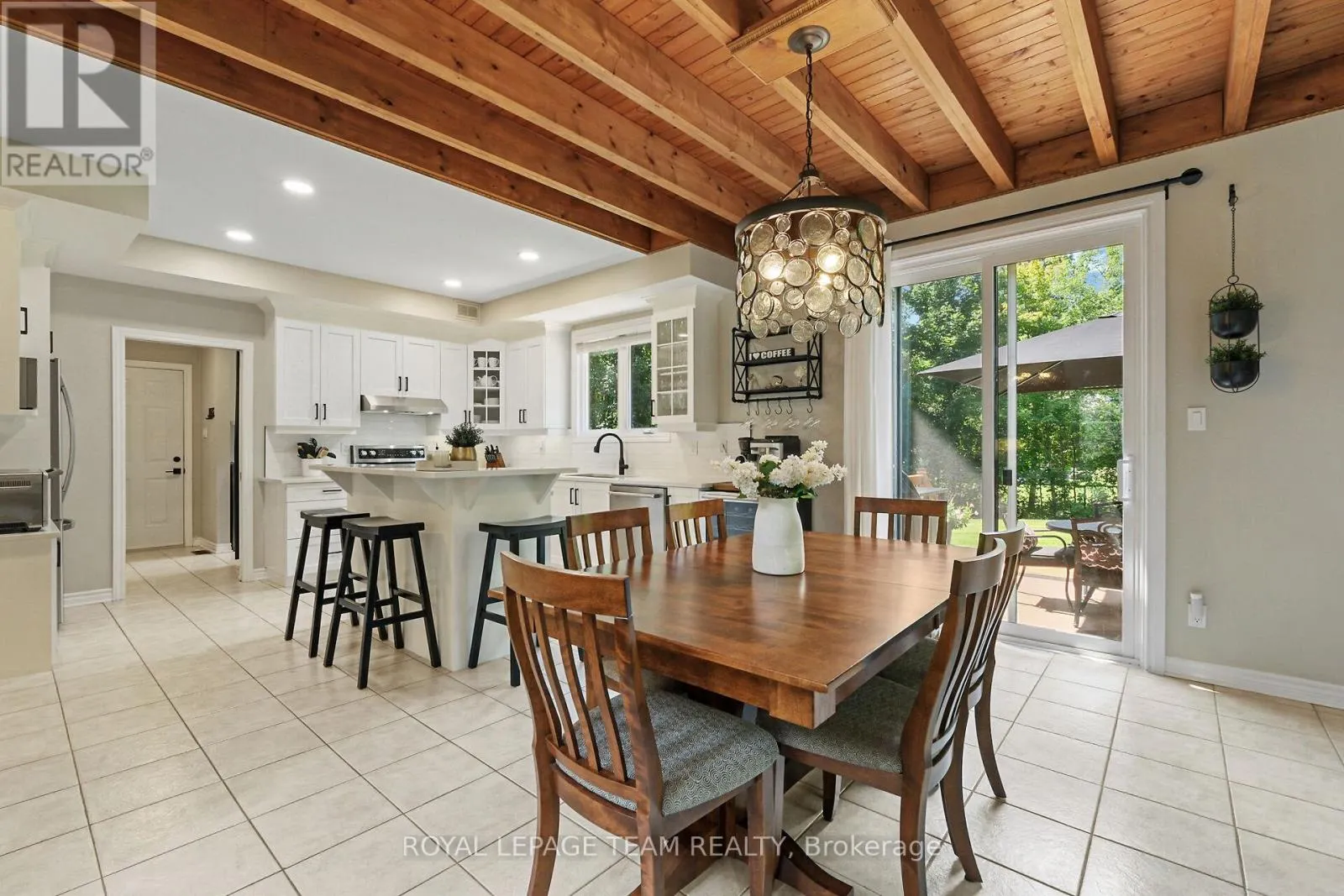 2893 BARLOW CRESCENT