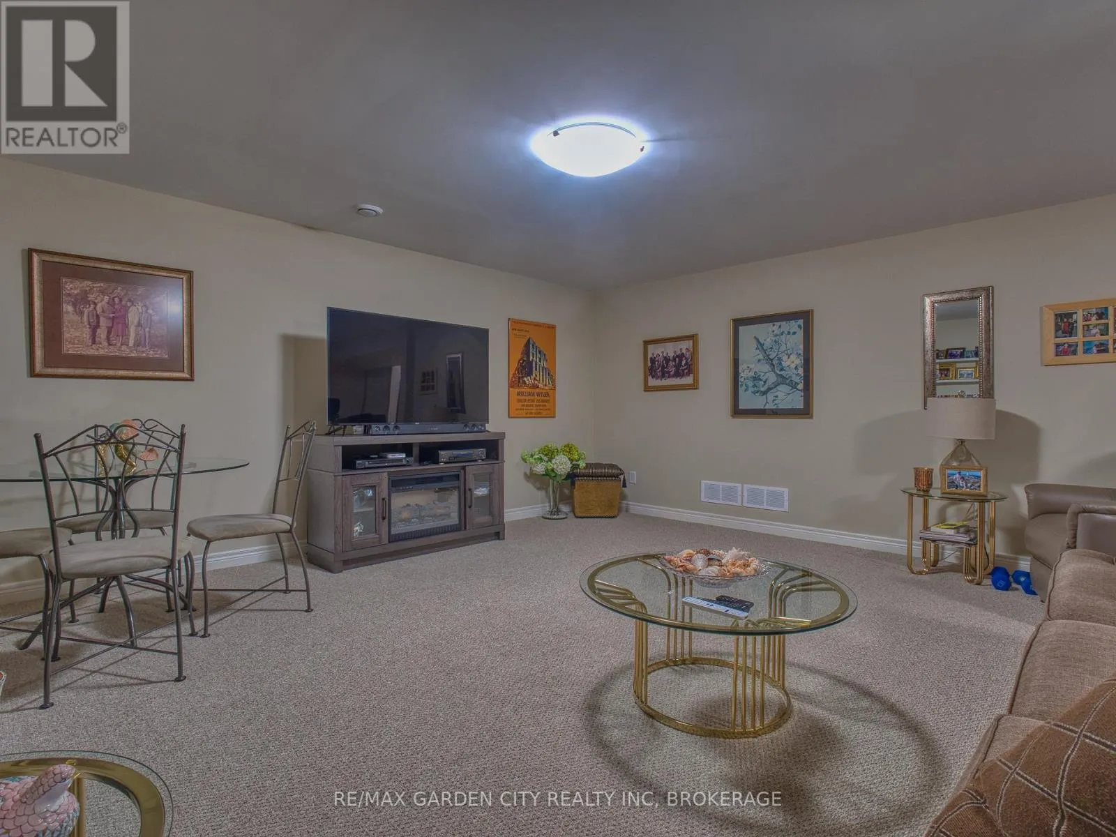 15 - 215 VANSICKLE ROAD, #15
