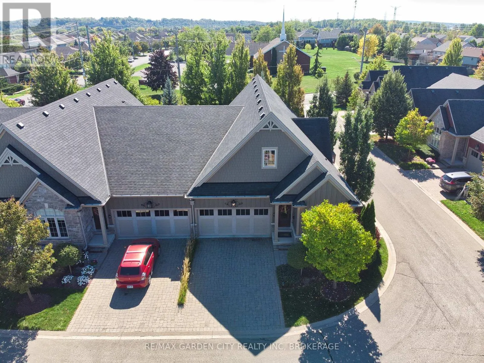15 - 215 VANSICKLE ROAD, #15