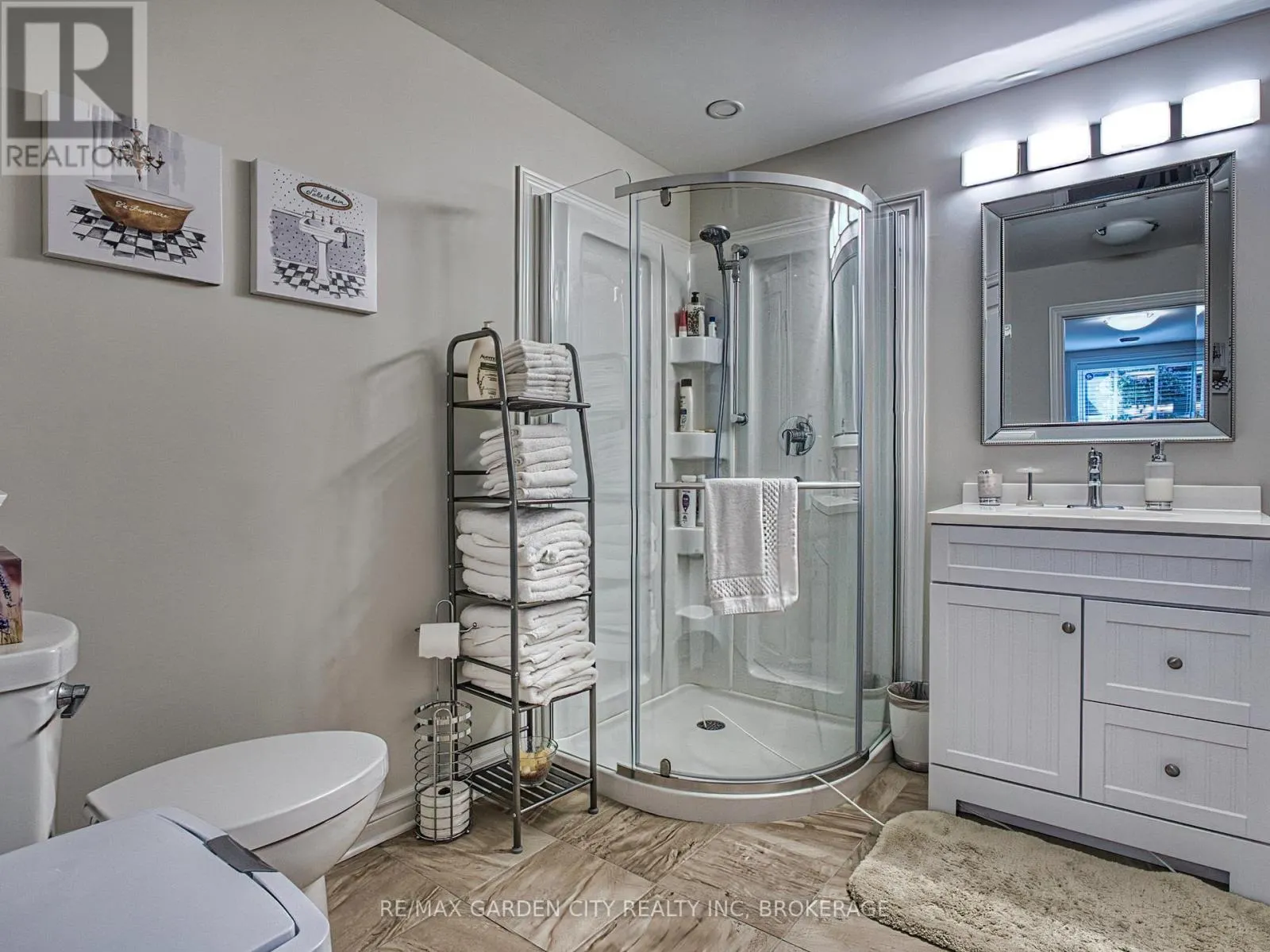 15 - 215 VANSICKLE ROAD, #15