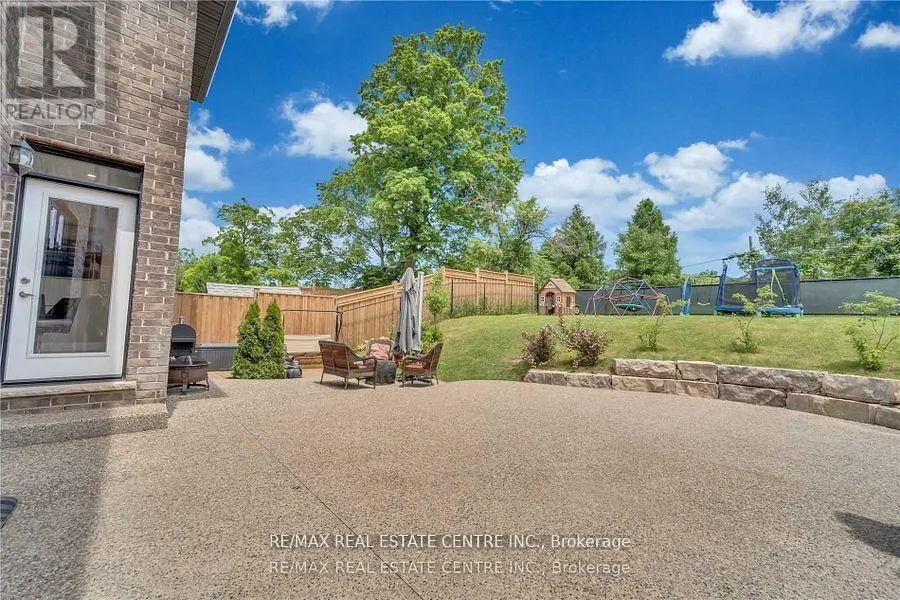 204 FOREST CREEK DRIVE