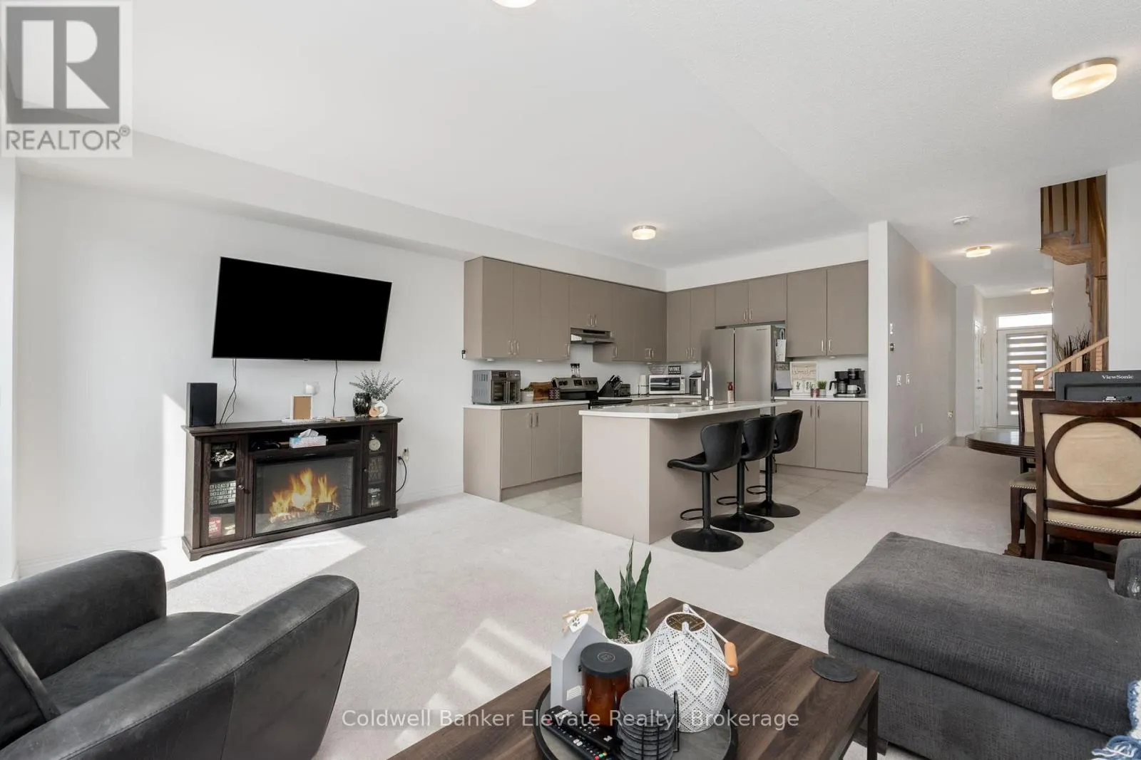 225 FARLEY ROAD