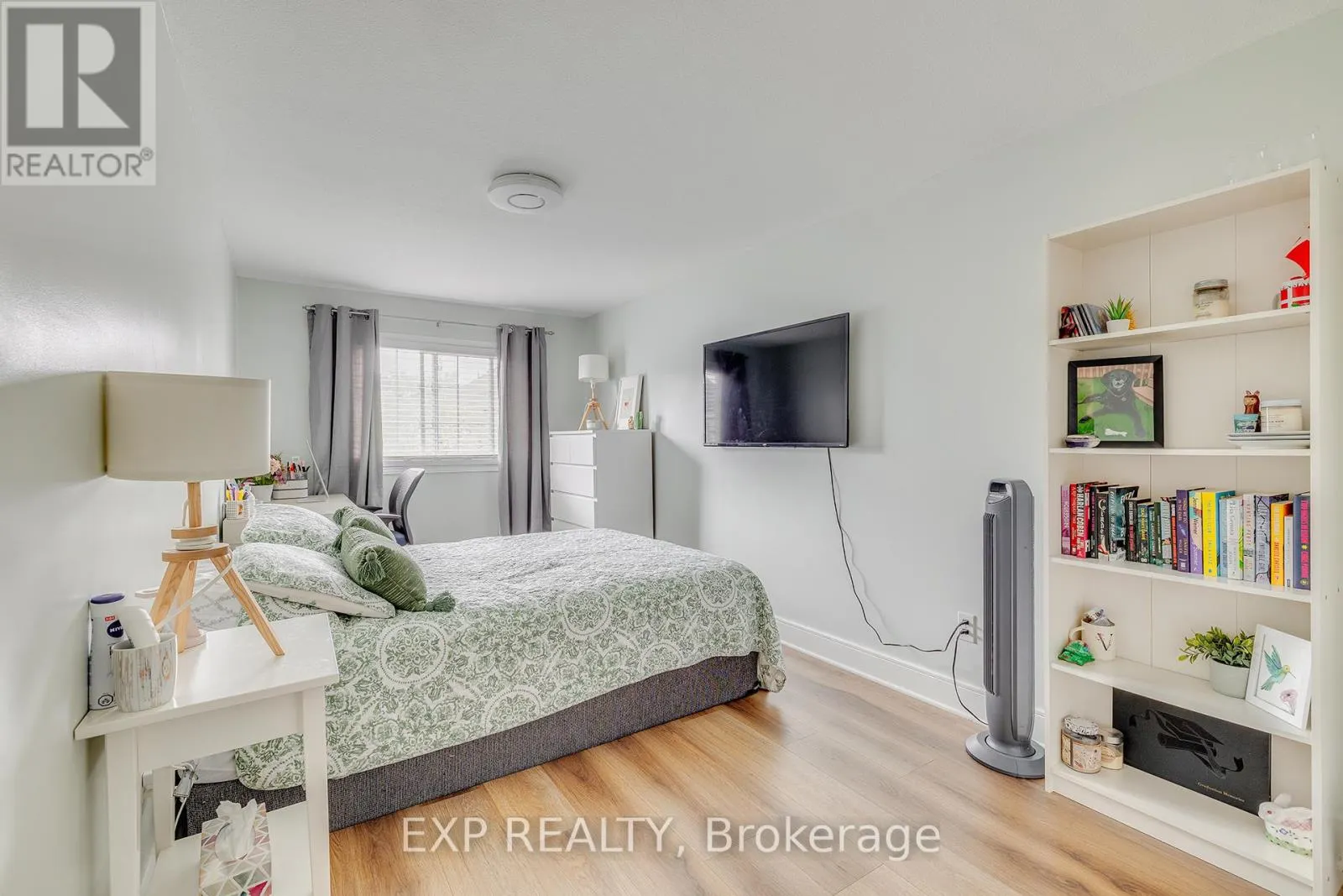 220 PROSPERITY DRIVE