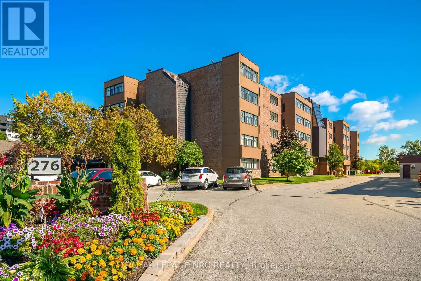 201 - 276 OAKDALE AVENUE, #201