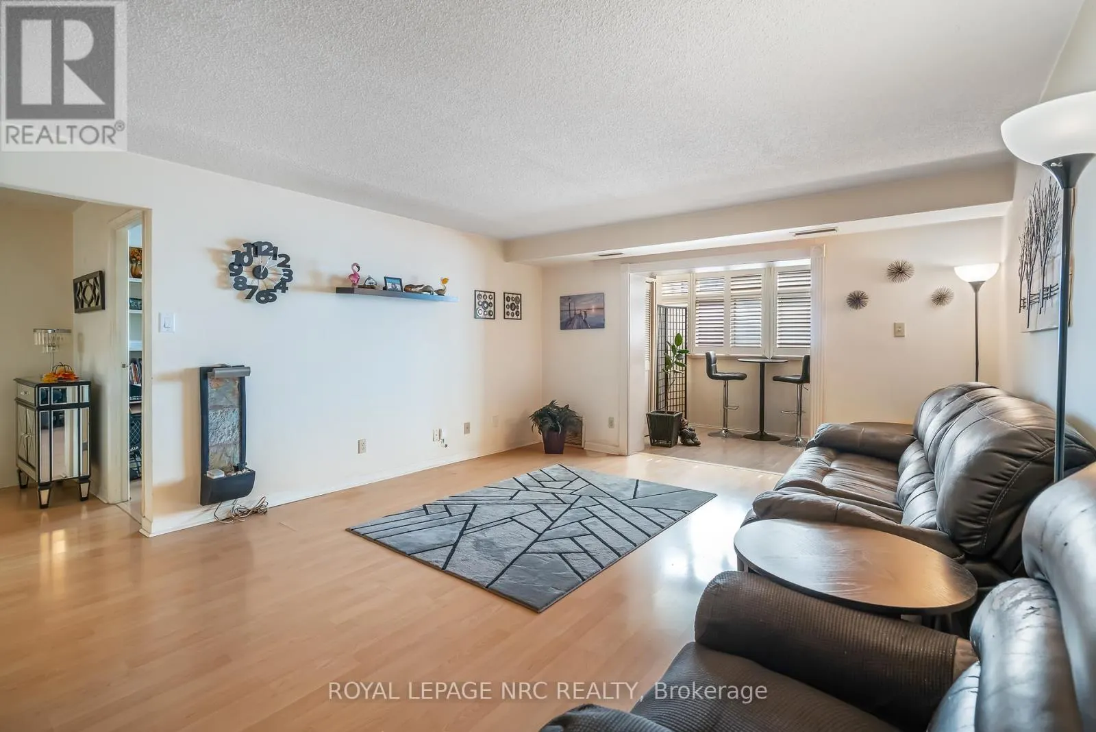 201 - 276 OAKDALE AVENUE, #201