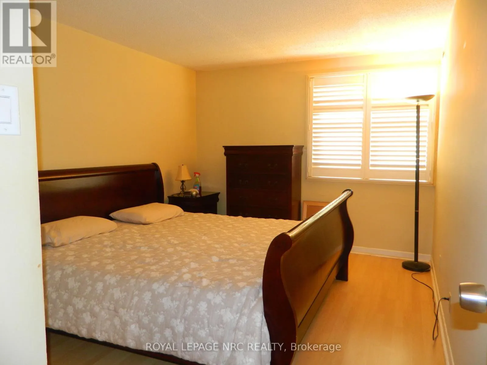 201 - 276 OAKDALE AVENUE, #201