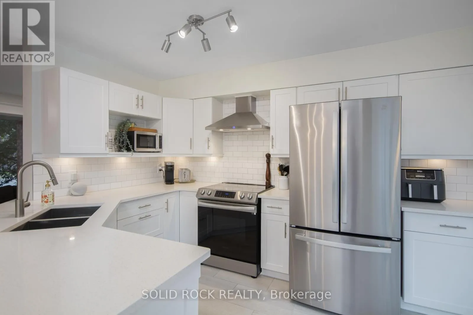 119 KINCARDINE DRIVE