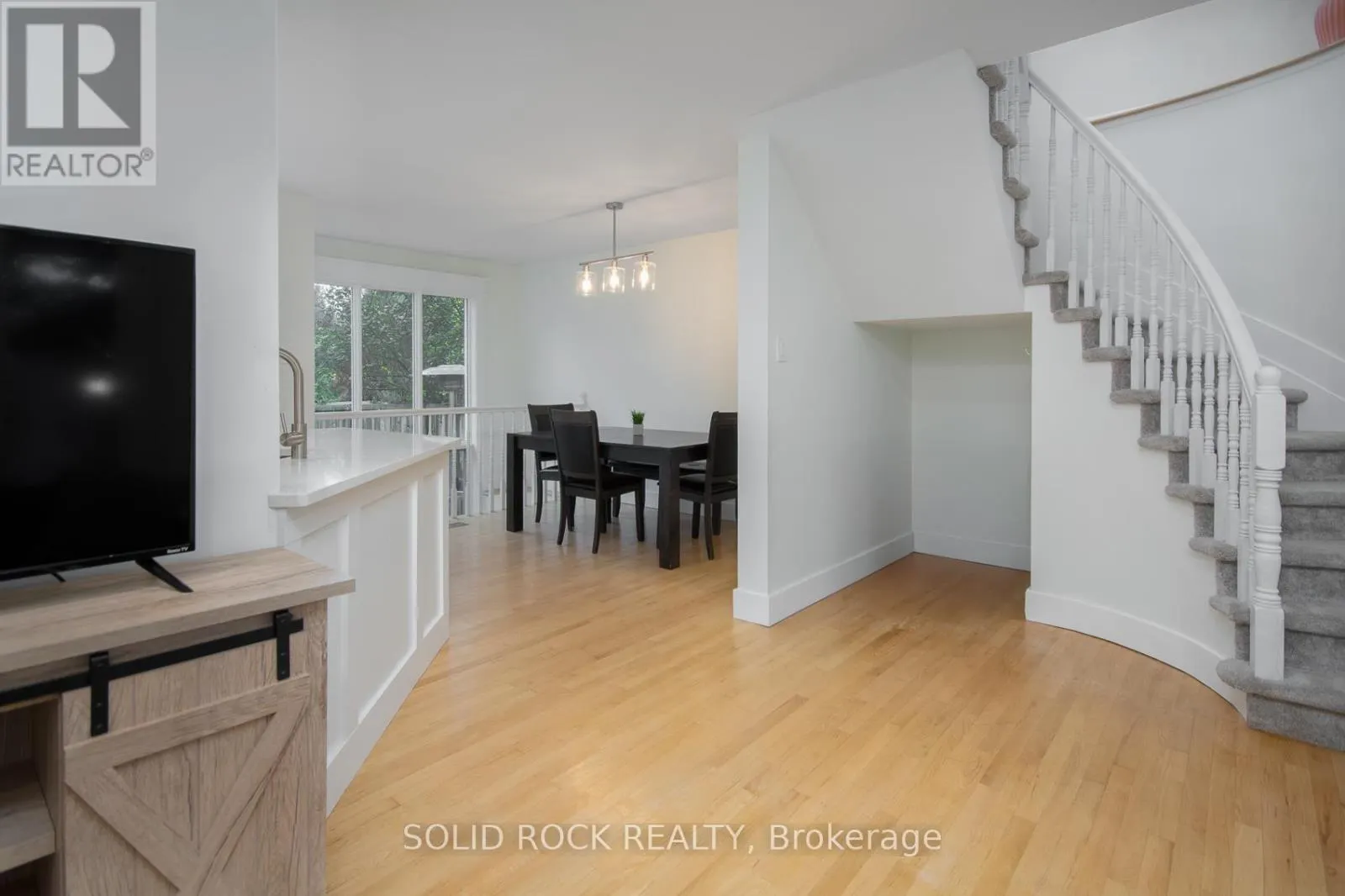 119 KINCARDINE DRIVE