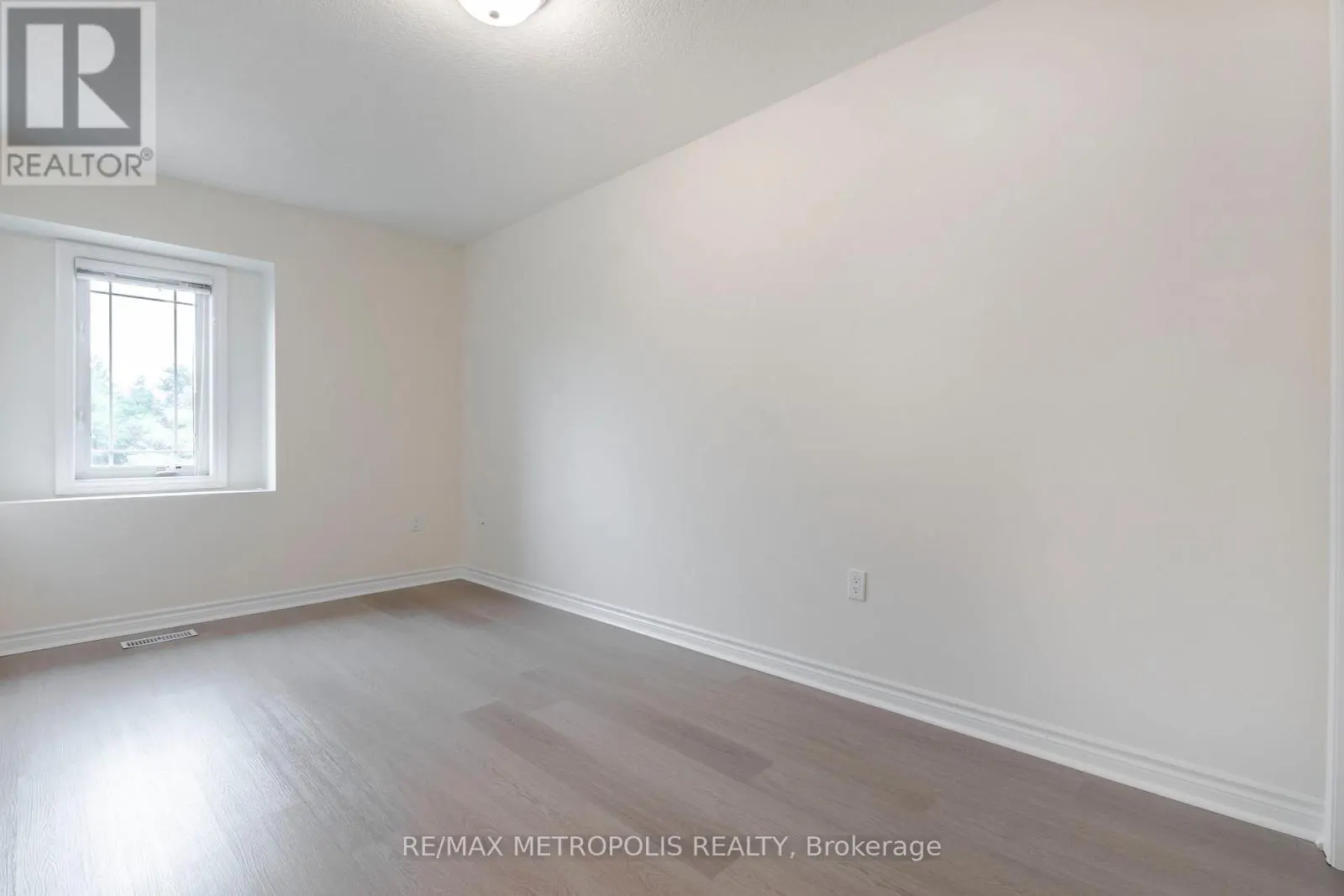 C16 - 619 WILD GINGER AVENUE