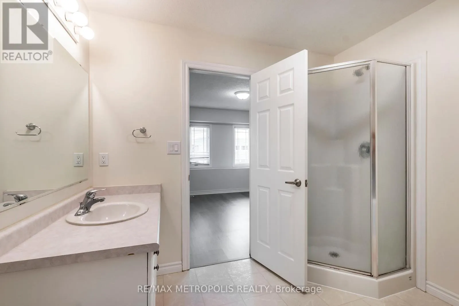 C16 - 619 WILD GINGER AVENUE