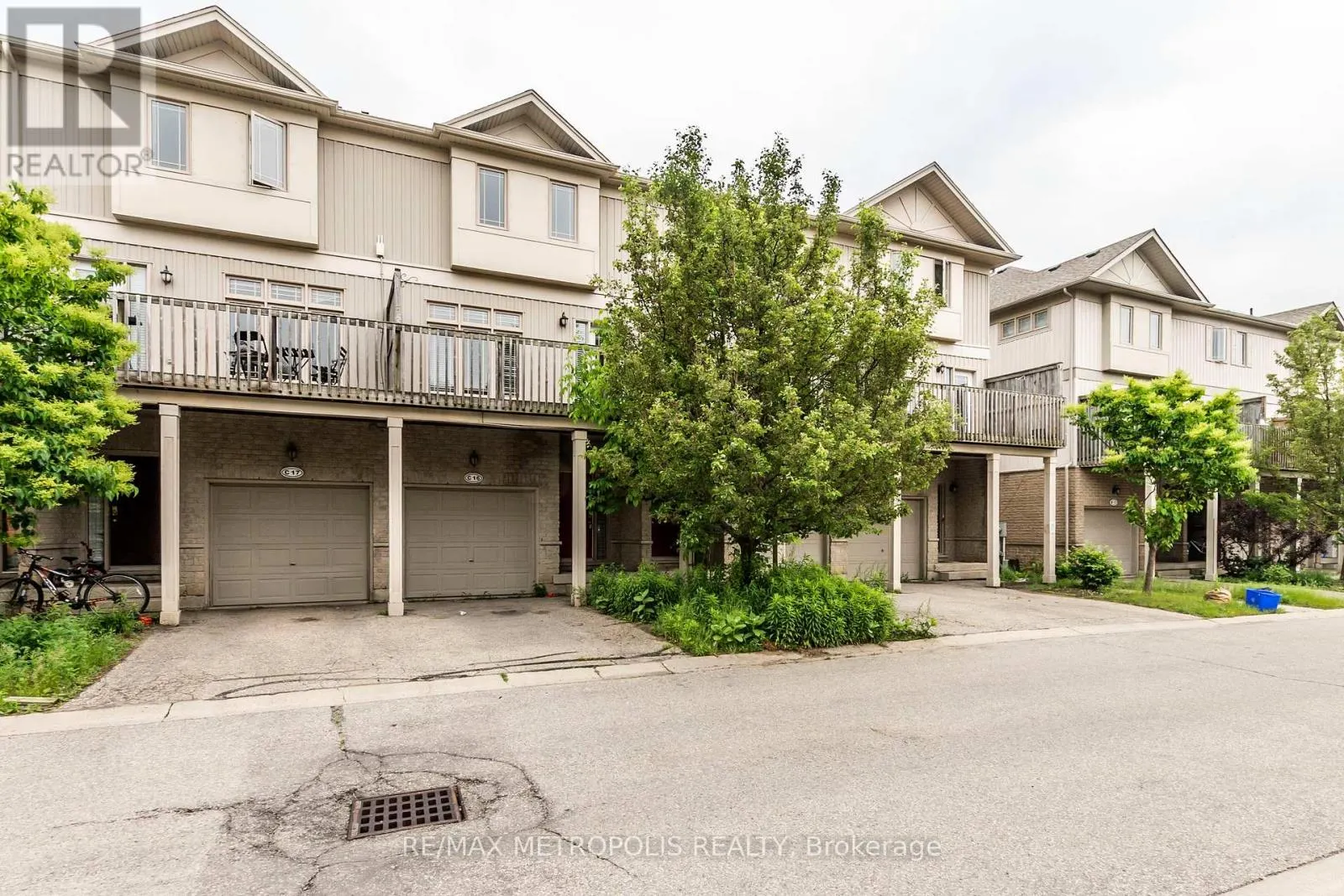 C16 - 619 WILD GINGER AVENUE