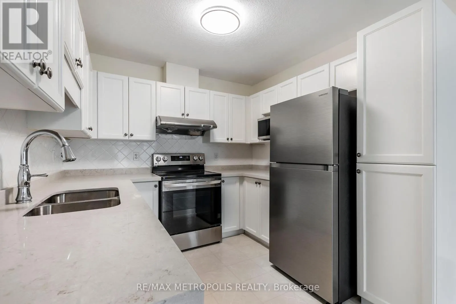 C16 - 619 WILD GINGER AVENUE