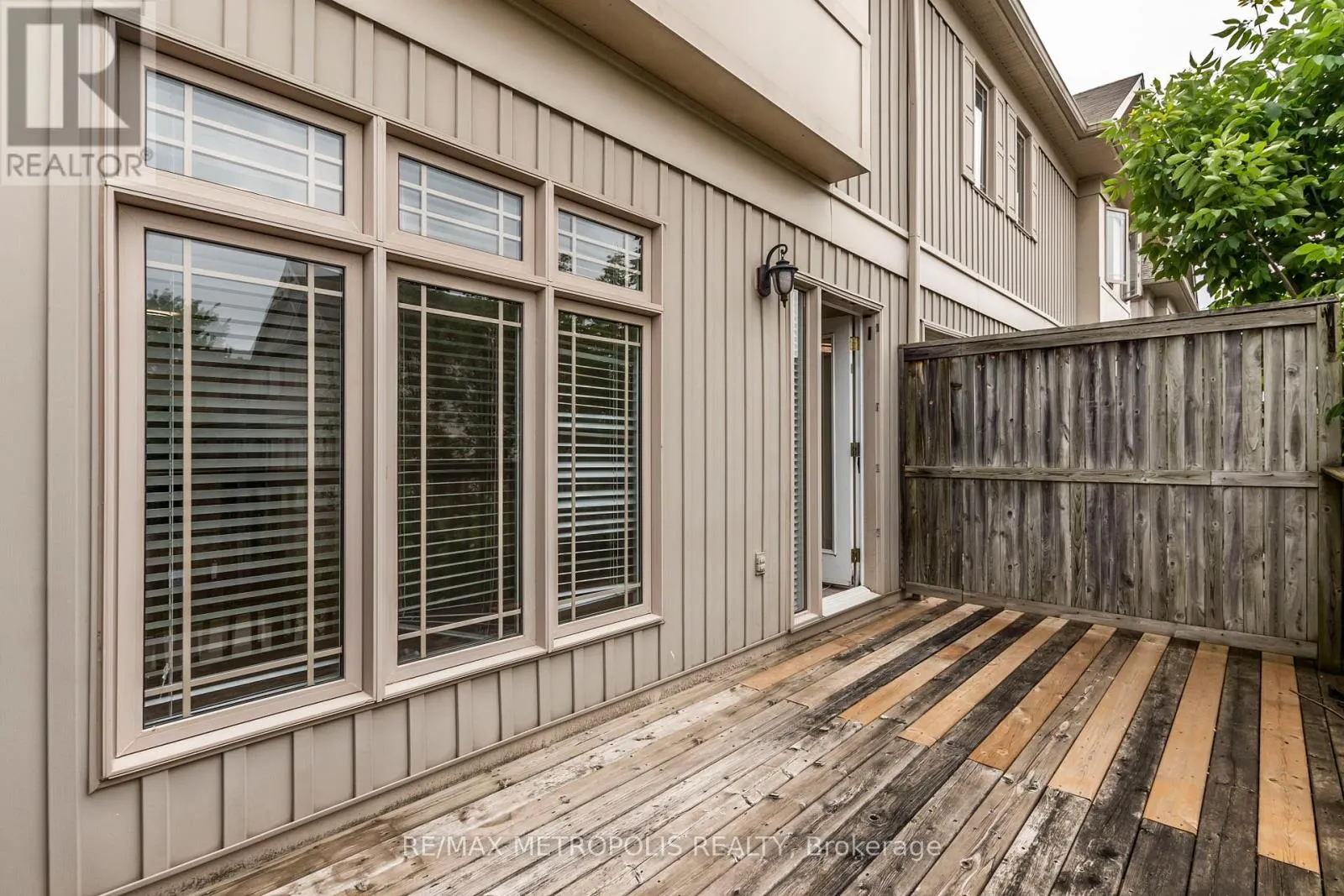 C16 - 619 WILD GINGER AVENUE