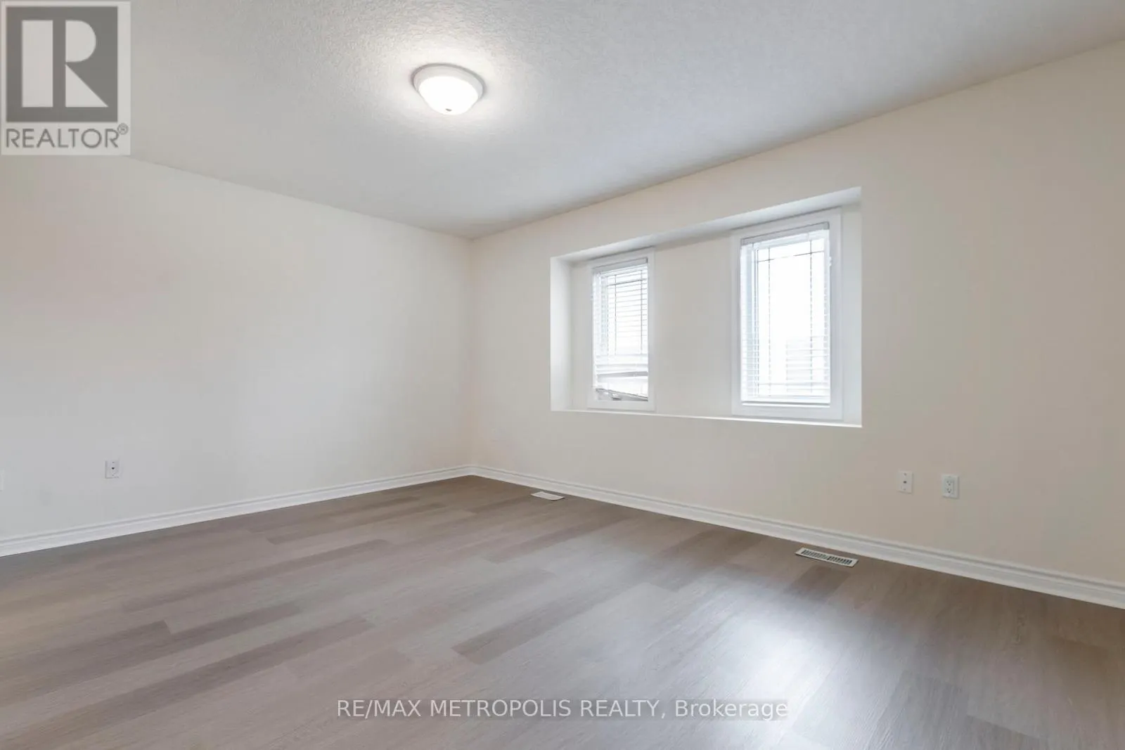 C16 - 619 WILD GINGER AVENUE