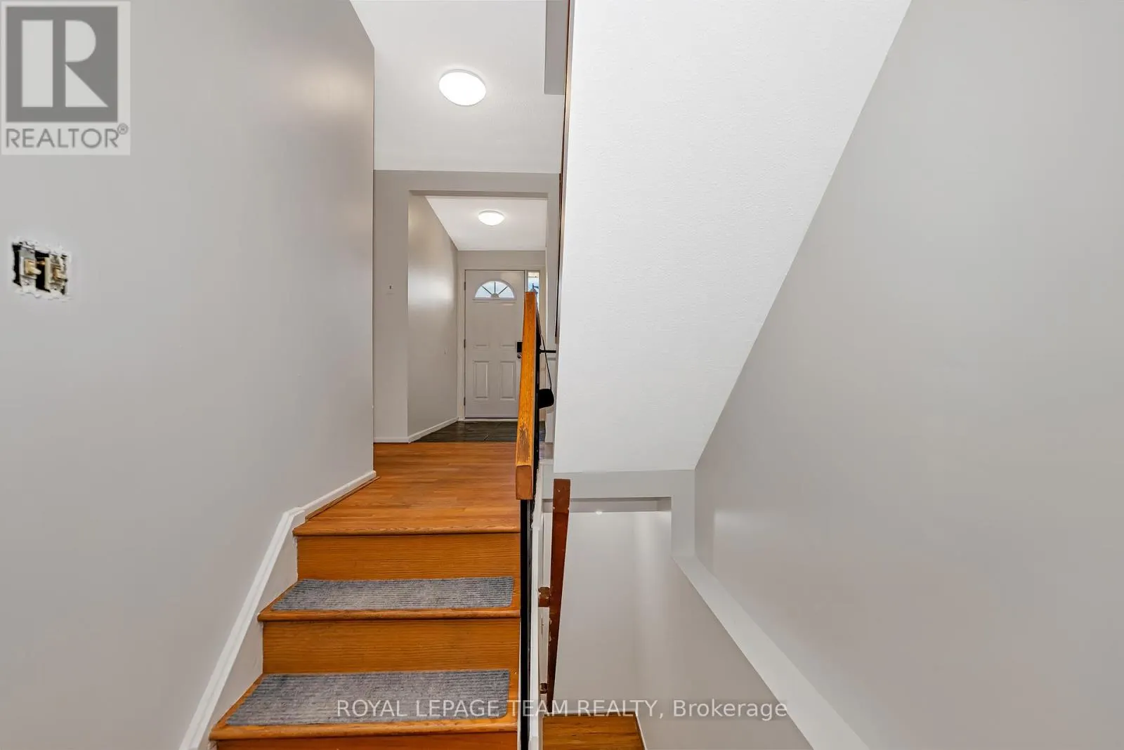 10 - 31 MALVERN DRIVE