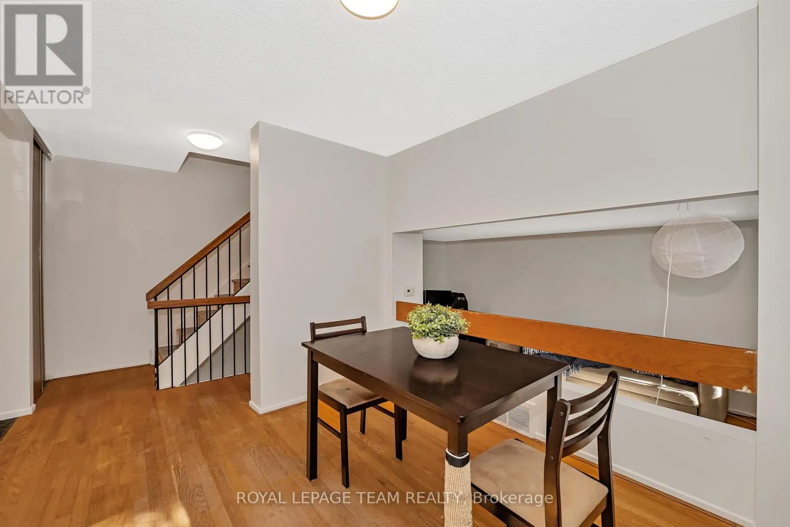 10 - 31 MALVERN DRIVE