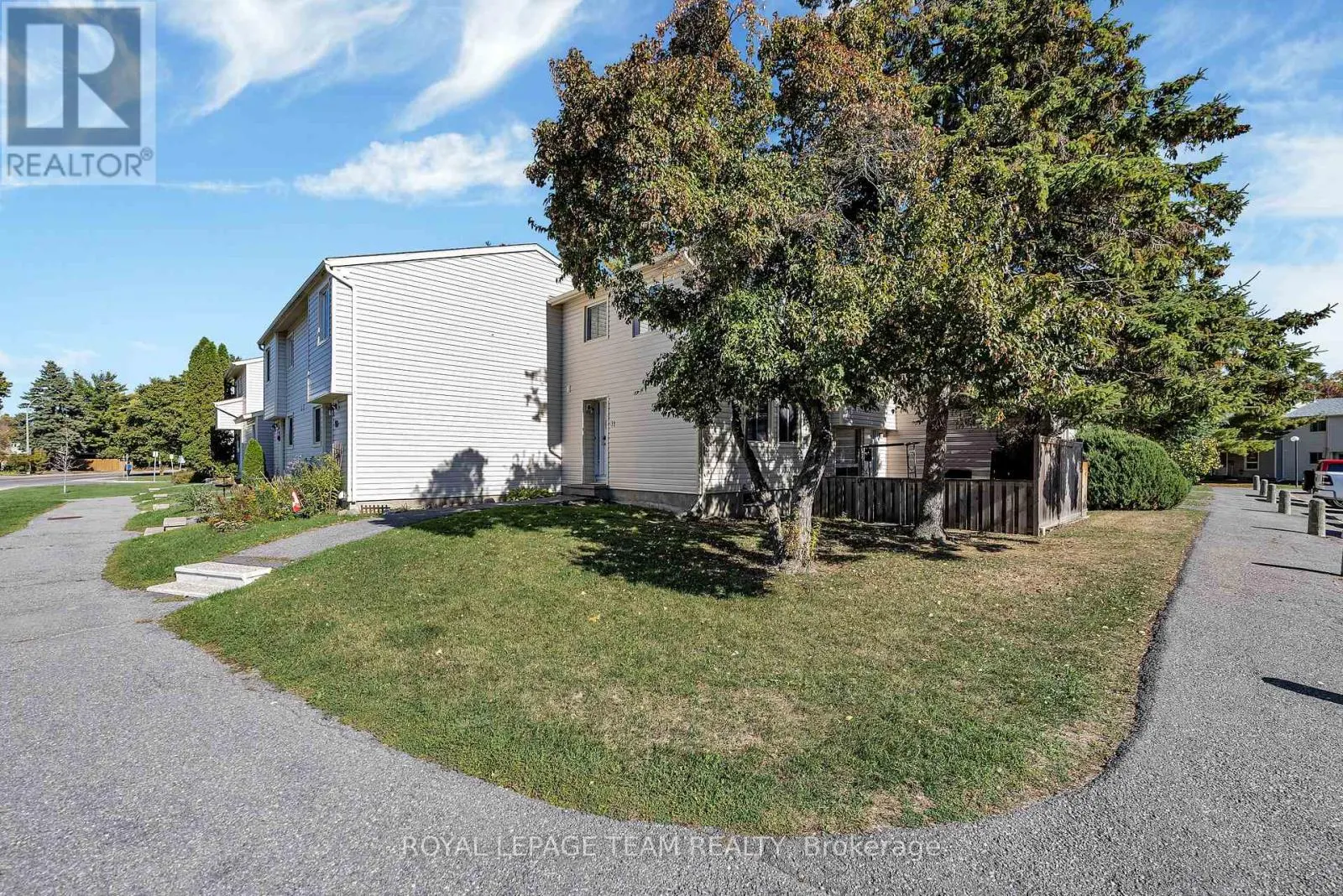 10 - 31 MALVERN DRIVE