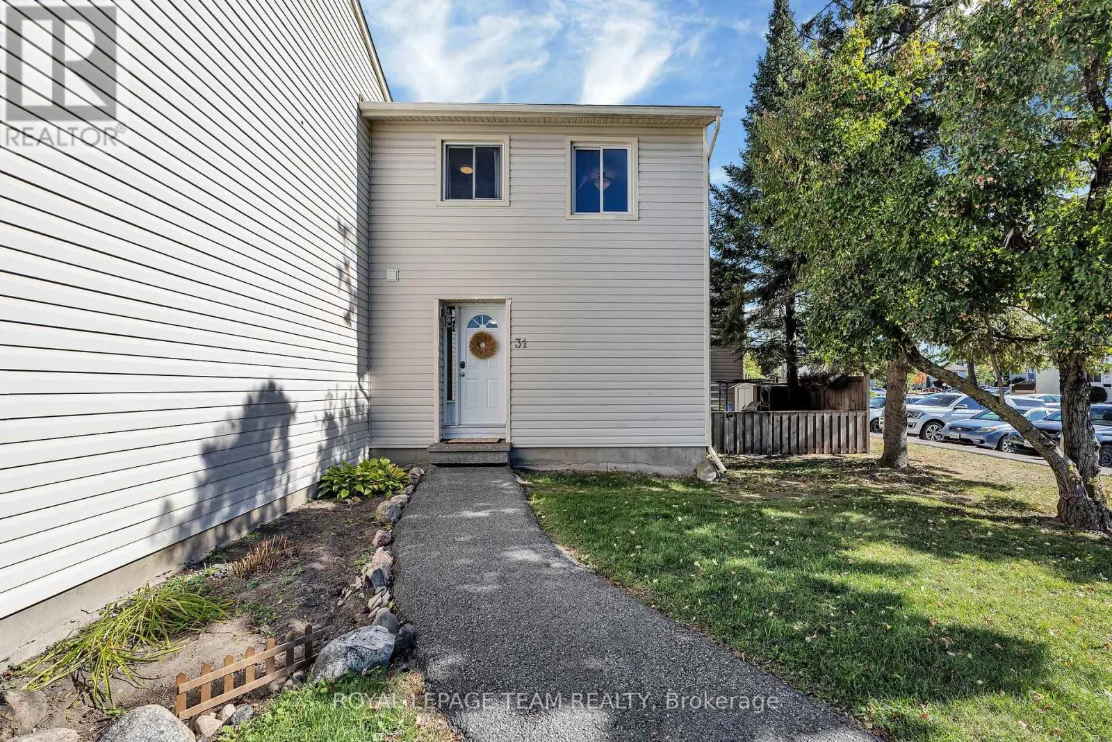 10 - 31 MALVERN DRIVE