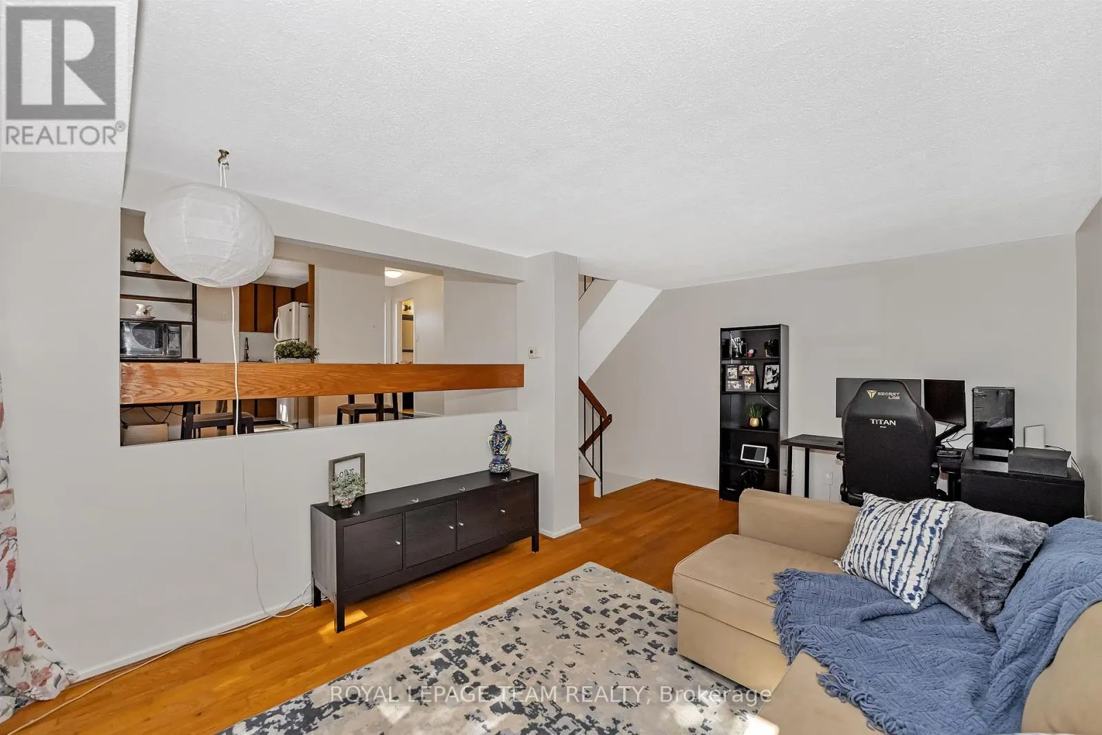 10 - 31 MALVERN DRIVE