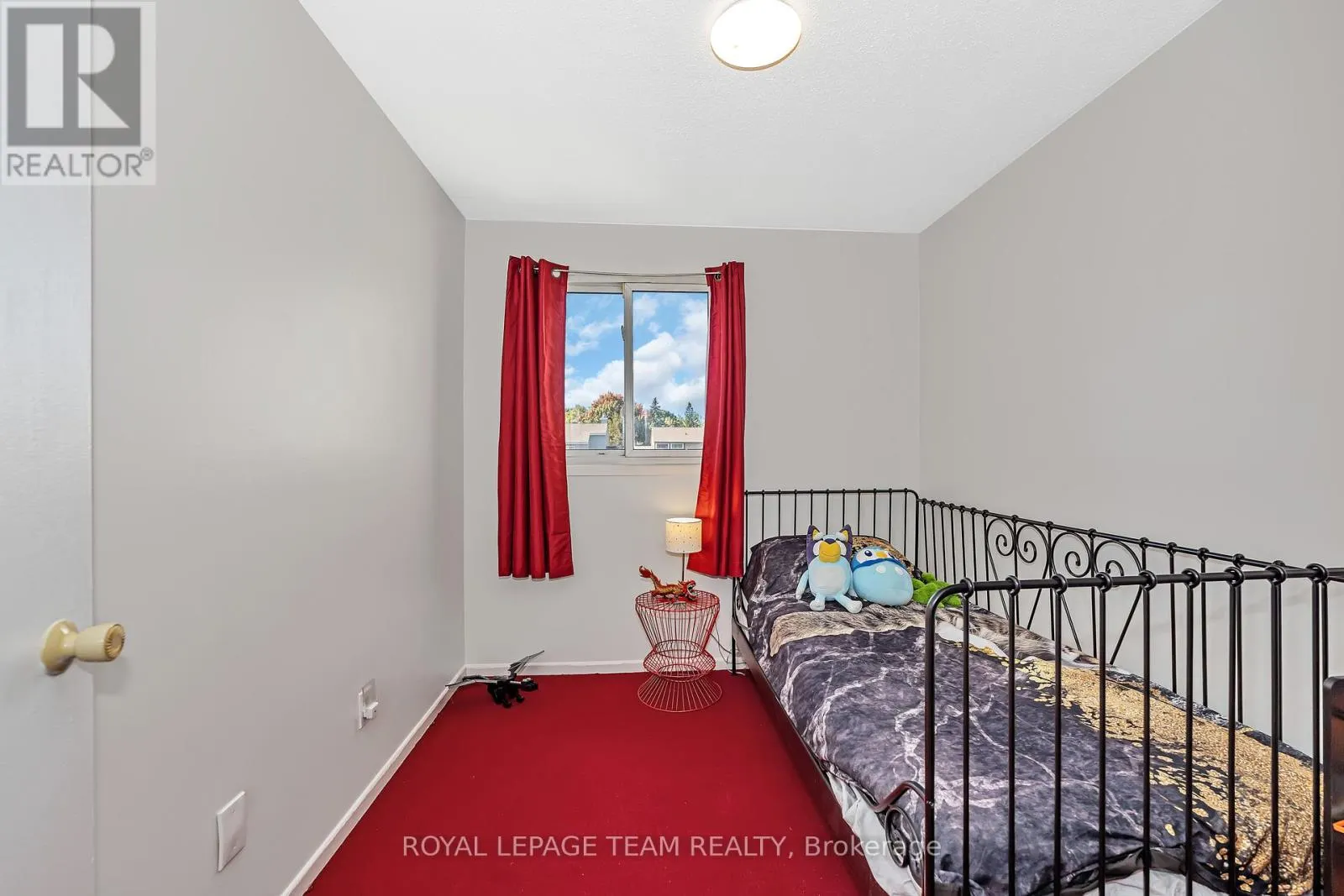 10 - 31 MALVERN DRIVE