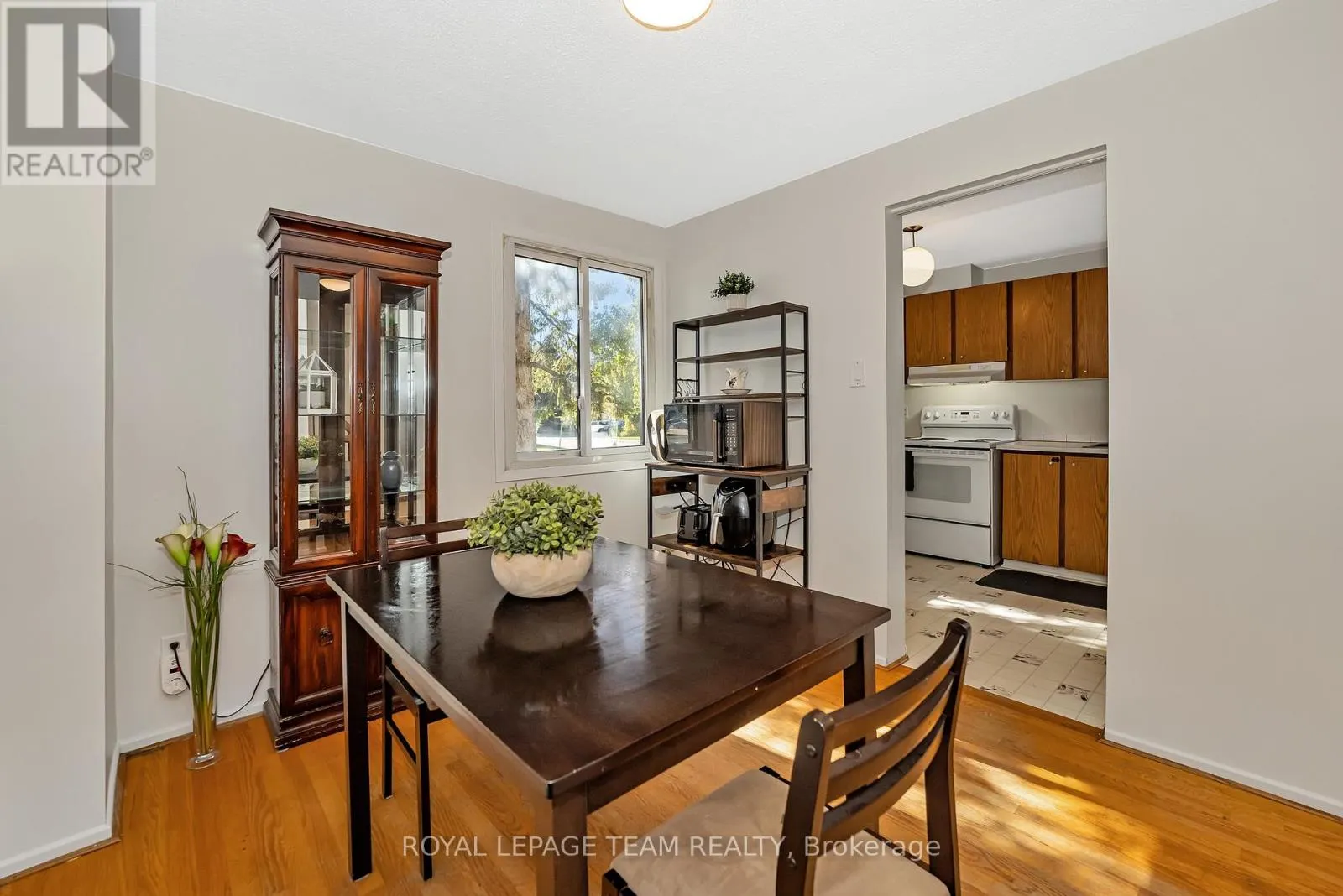 10 - 31 MALVERN DRIVE