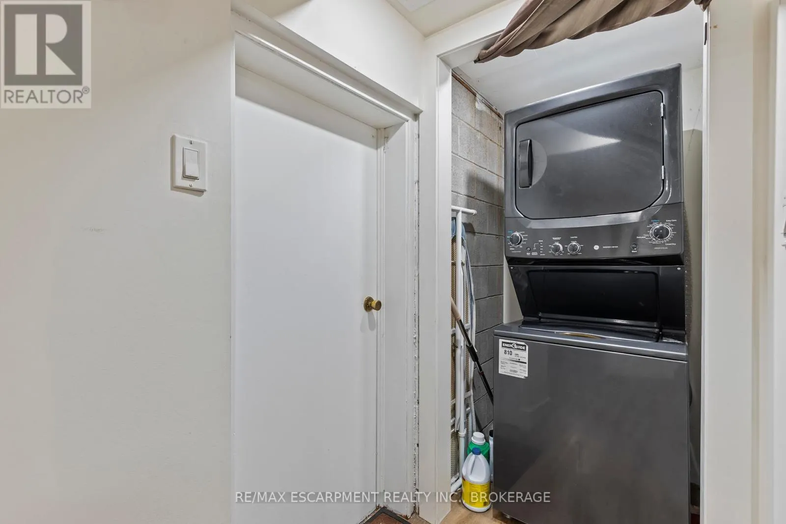 4252 WILLIAM STREET