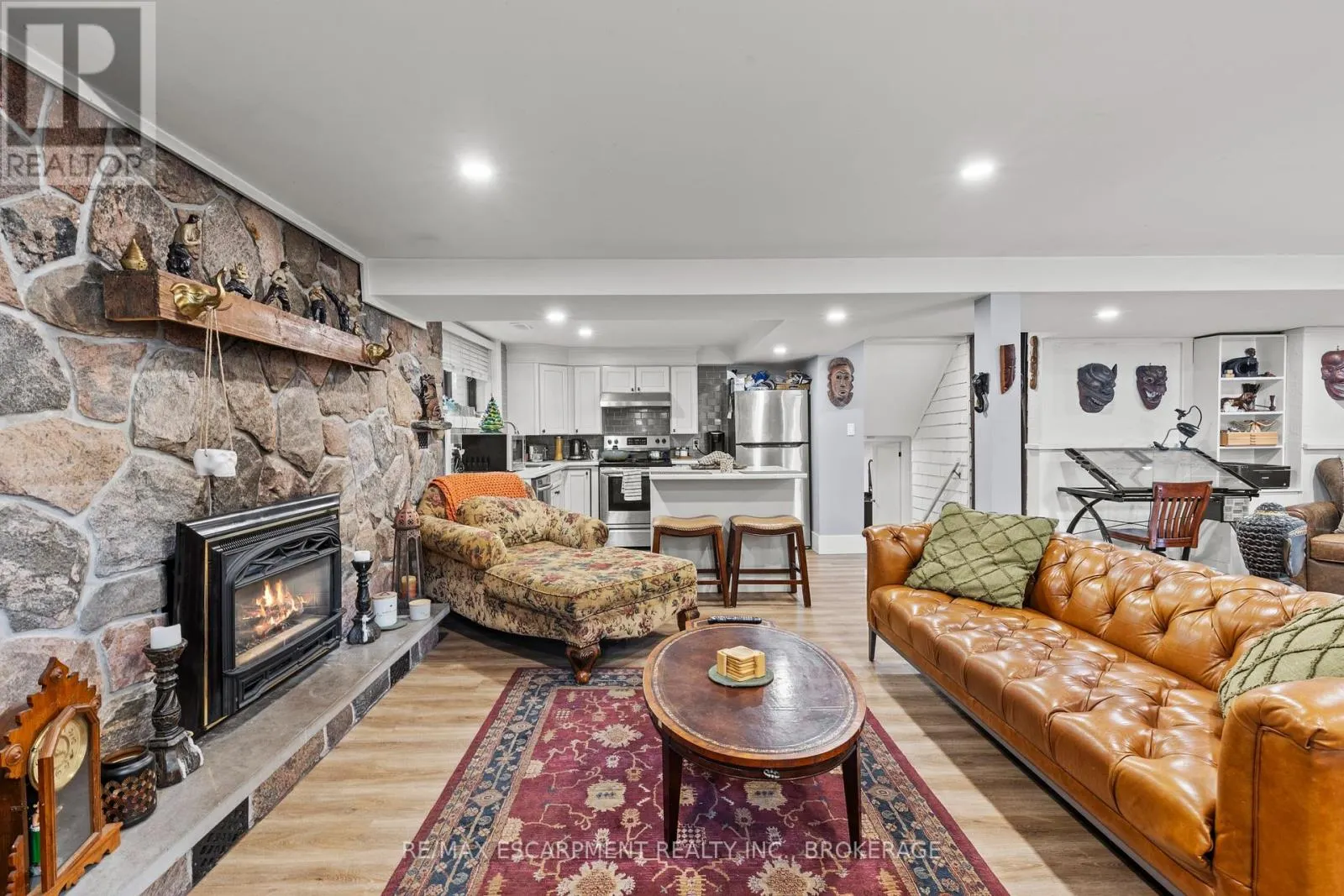4252 WILLIAM STREET
