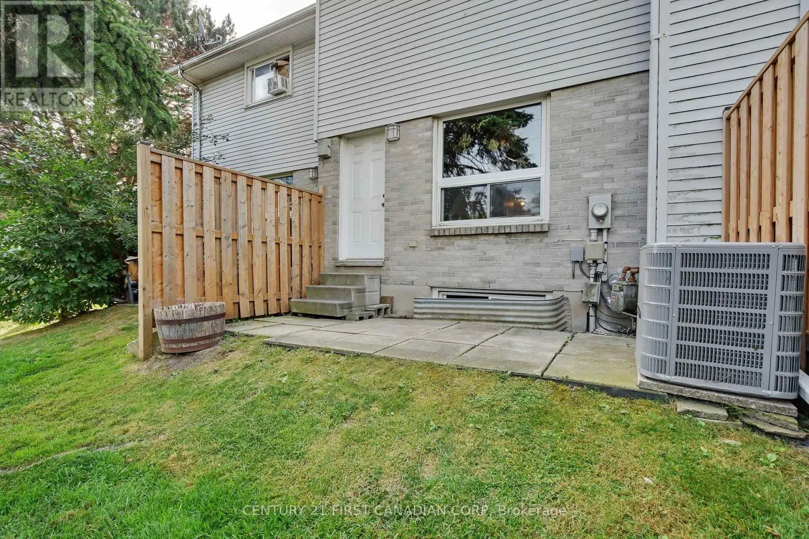 16 - 1786 ATTAWANDARON ROAD, #16