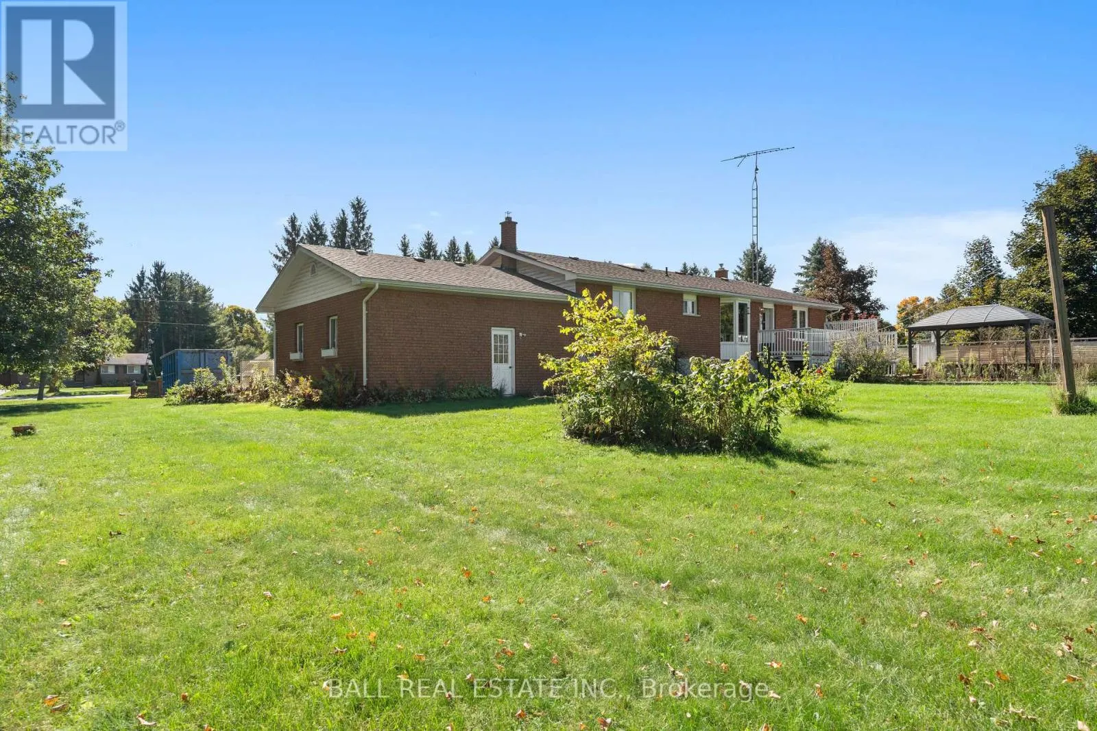 732 FORD CRESCENT