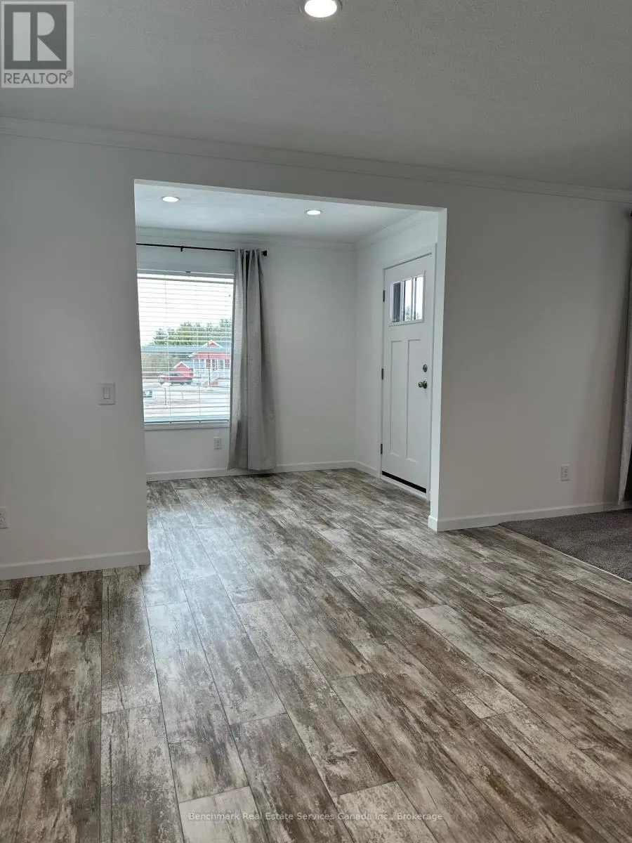 212 SPRUCE DRIVE