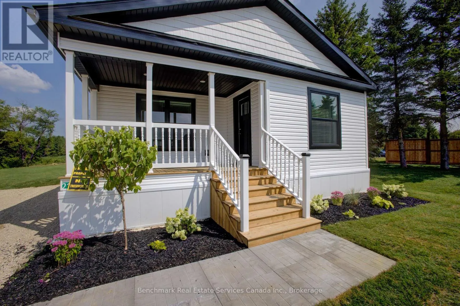 212 SPRUCE DRIVE