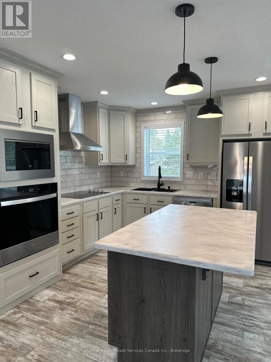212 SPRUCE DRIVE