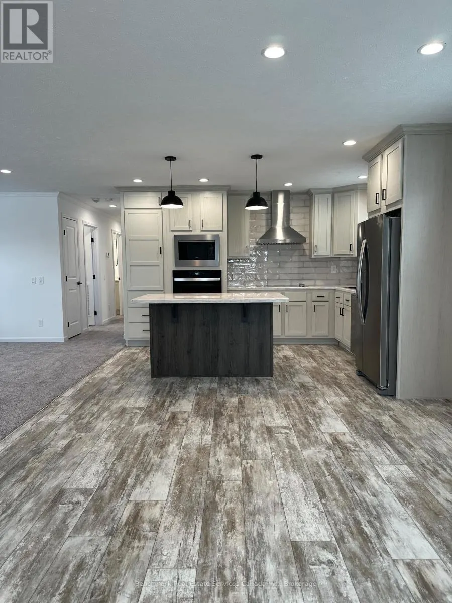 212 SPRUCE DRIVE