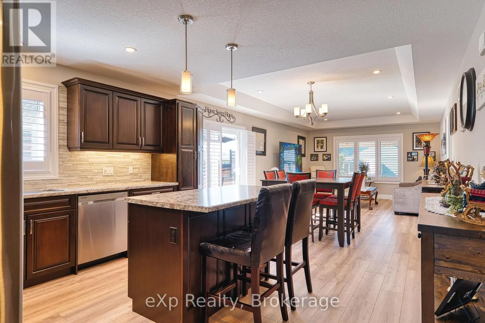 85 HURON HEIGHTS DRIVE