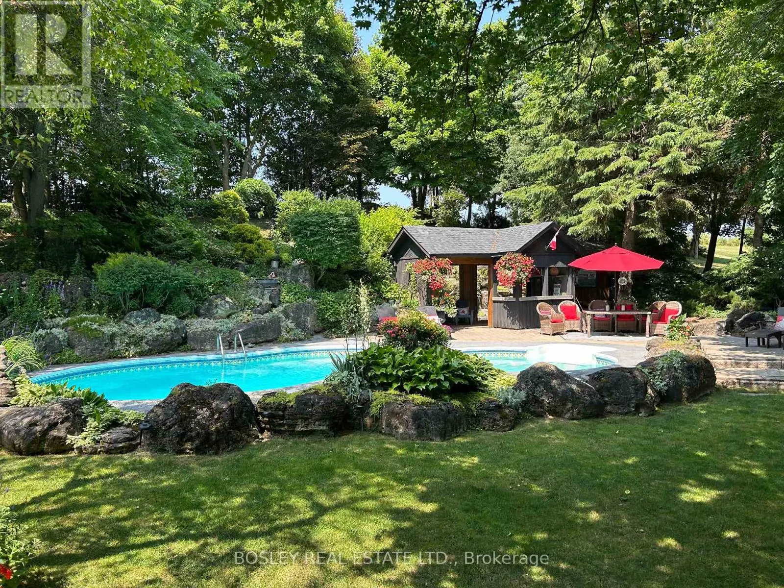 16 BAYBERRY ROAD