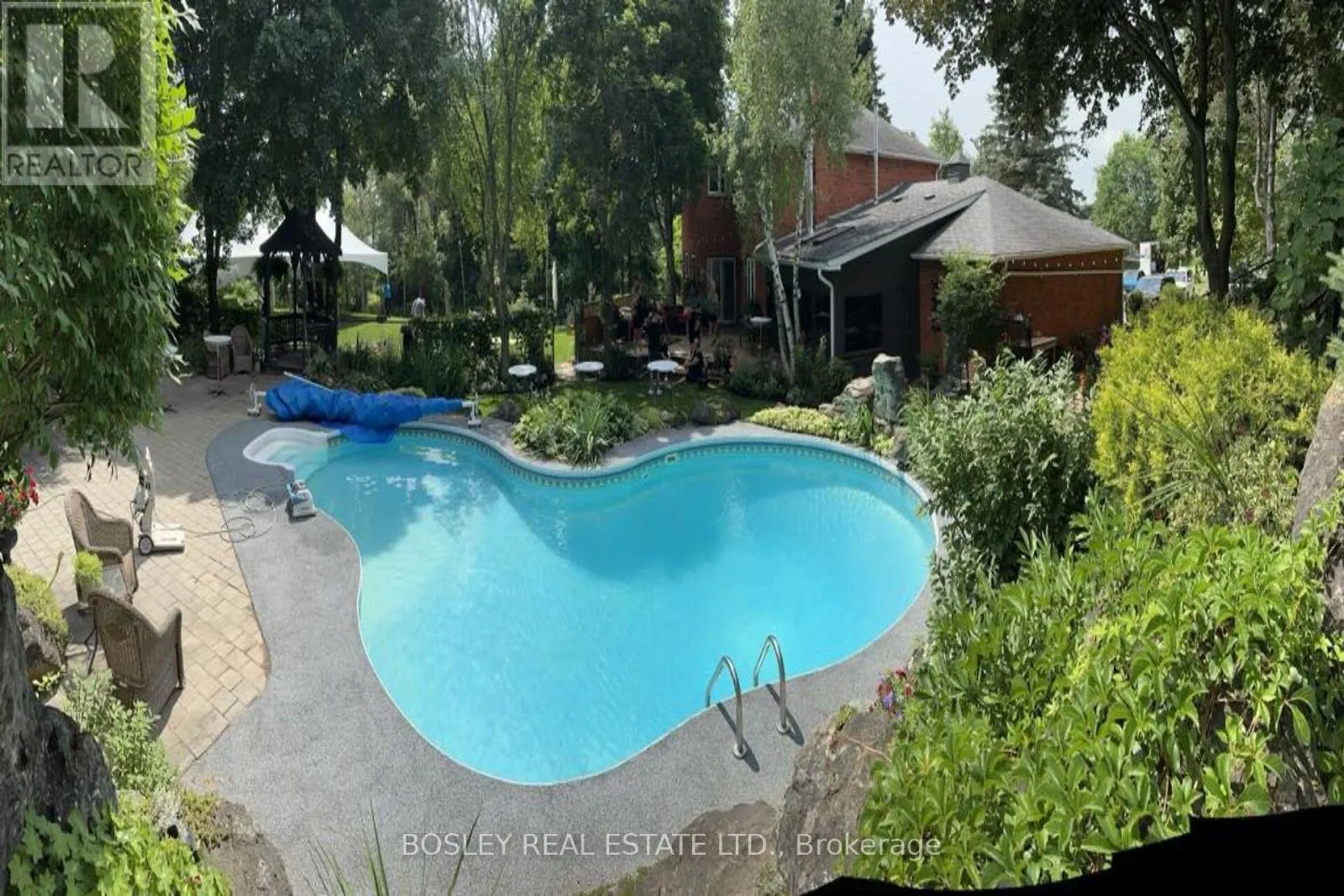 16 BAYBERRY ROAD