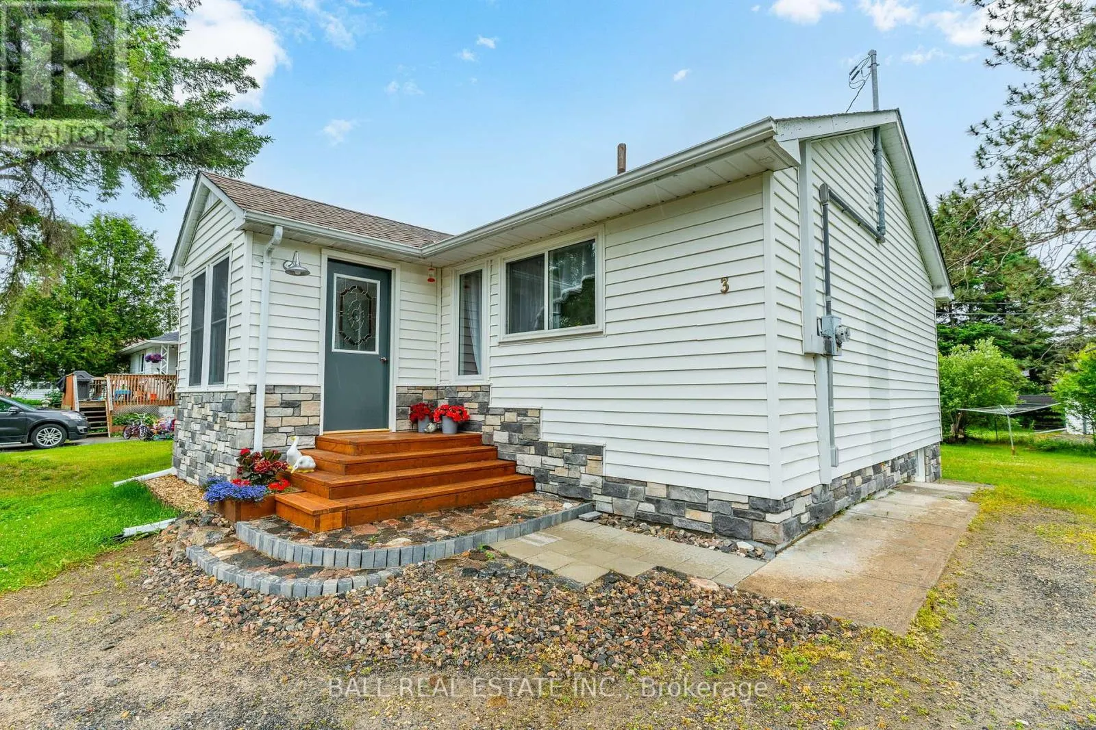 3 LARCH STREET