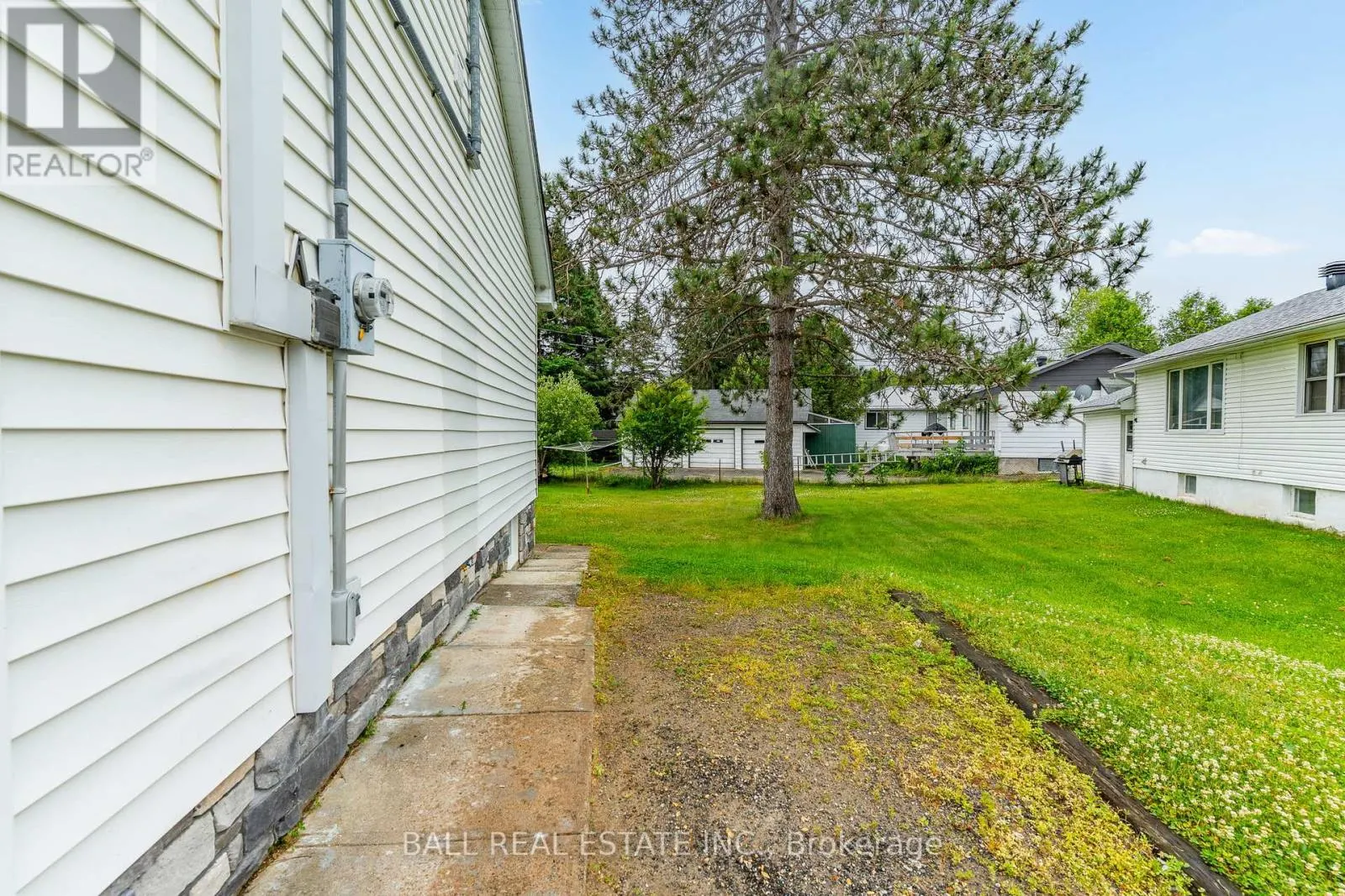 3 LARCH STREET