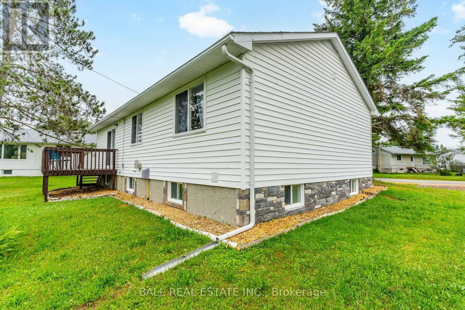 3 LARCH STREET