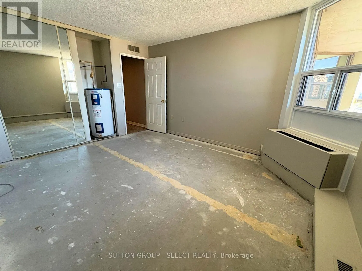 1702 - 323 COLBORNE STREET, #1702