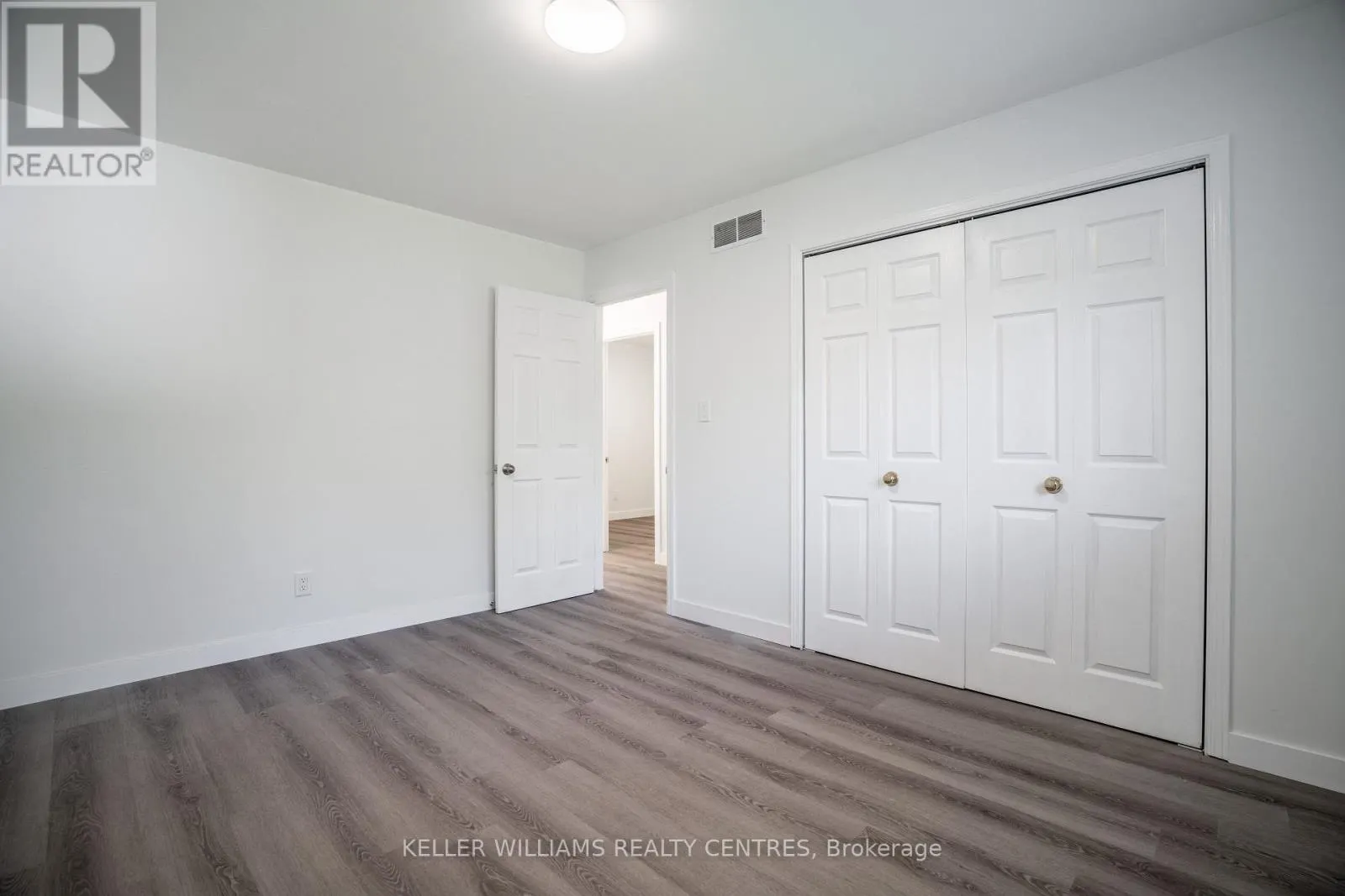 6131 VALLEY WAY