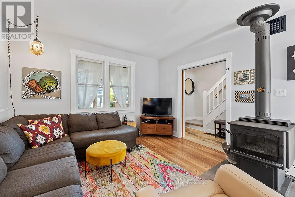 74 BECKWITH STREET E