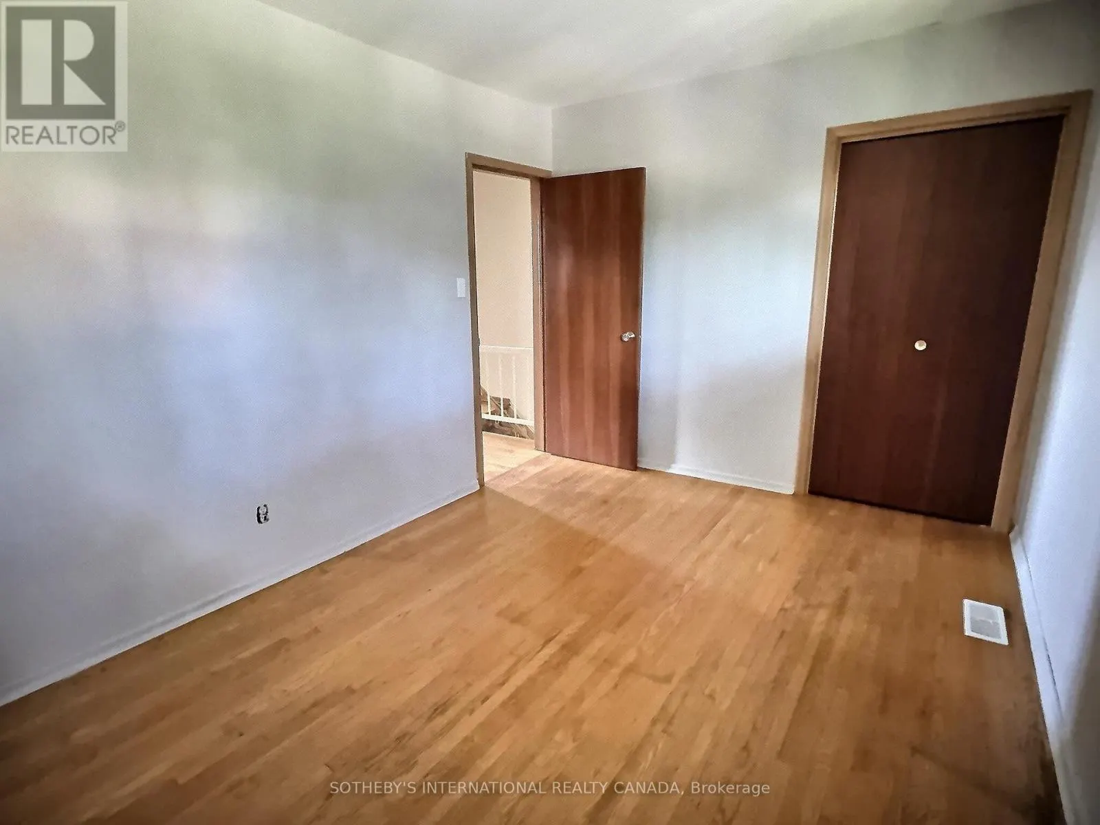 27 HILLTOP DRIVE