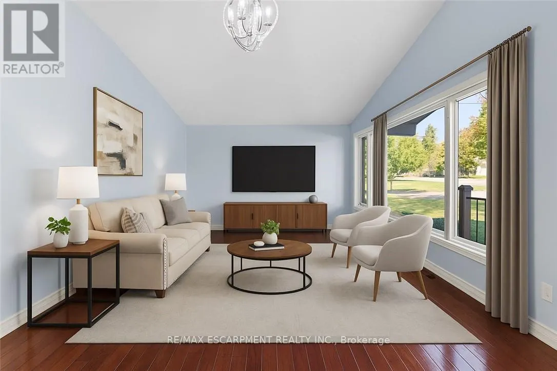 6122 MAYFAIR DRIVE